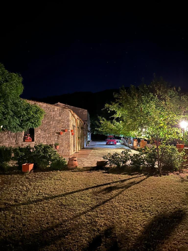 Mandra Chiusilla Villa Collesano Bagian luar foto